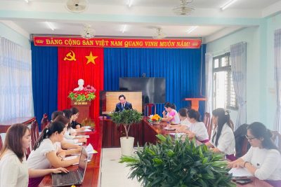 CHI BỘ TRƯỜNG MẦM NON PHỔ CHÂU THAM GIA HỌC TẬP, QUÁN TRIỆT VĂN BẢN CỦA BỘ CHÍNH TRỊ THEO HÌNH THỨC TRỰC TUYẾN