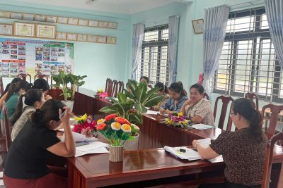 Trường mầm non Phổ Châu. Họp chi bộ thường kỳ tháng 10 năm 2024.Về tham dự họp với chi bộ có sự tham gia của đồng chí Tô Thị Trúc – Thị ủy viên.