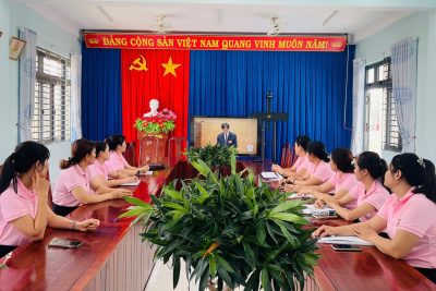 Chi bộ trường Mầm non Phổ Châu tổ chức điểm cầu học tập Hội nghị toàn quốc