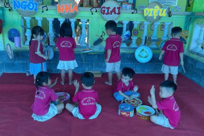 Xây dựng môi trường giáo dục ngoài trời theo hướng lấy trẻ làm trung tâm gắn với STEAM